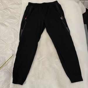Baleaf Women’s Black Joggers with Decorative Zipper Pockets. NWT. Size S